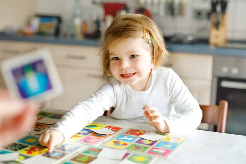 7 Screen-free Activities to Support your Toddler’s Learning
